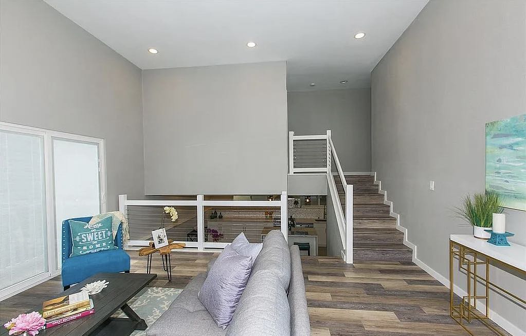 538 Pepeekeo Pl, Honolulu, HI 96825
